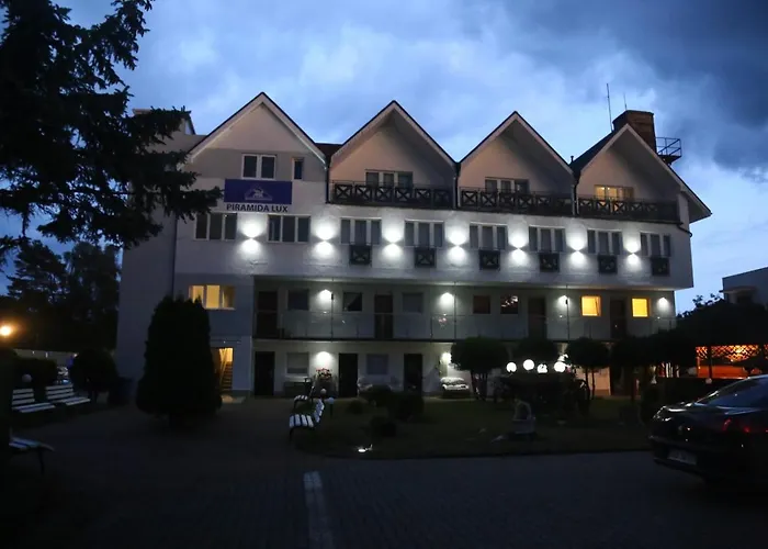 Pensión Piramida Lux