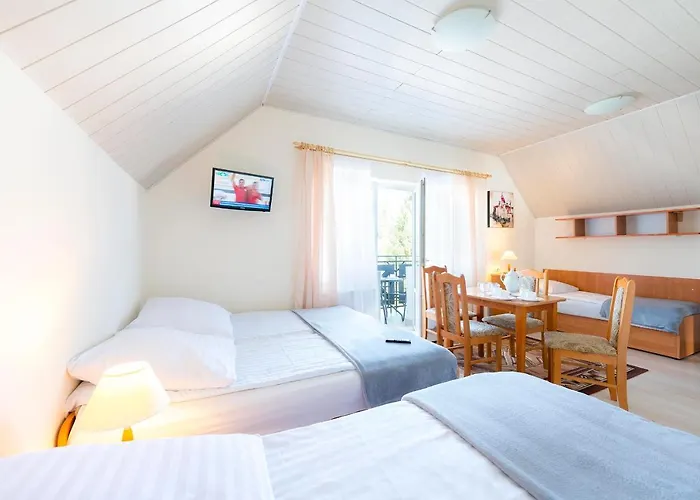 Piramida Lux Pensión