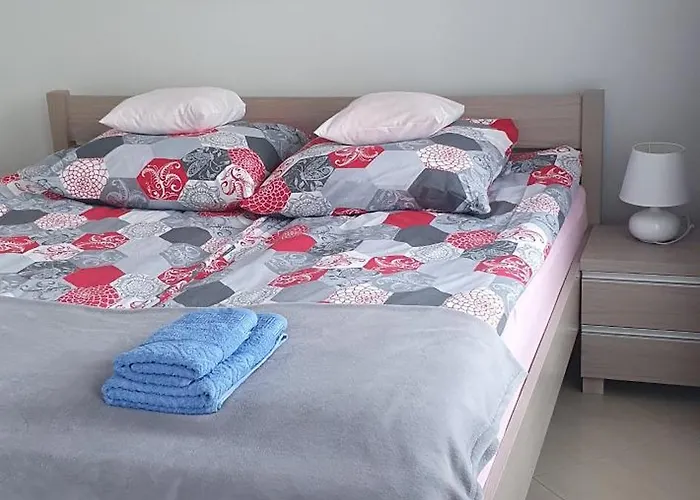 Pensión Piramida Lux